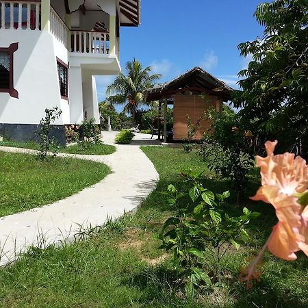 Zanboza Guesthouse La Digue Exterior foto