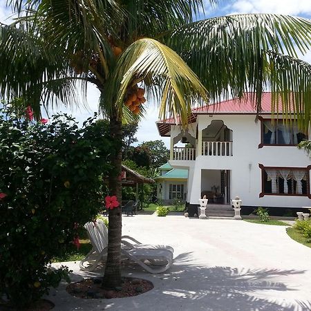 Zanboza Guesthouse La Digue Exterior foto