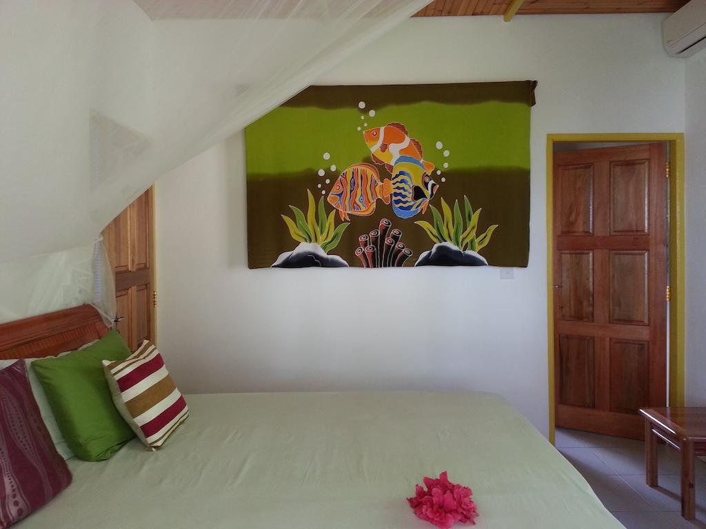 Zanboza Guesthouse La Digue Habitación foto