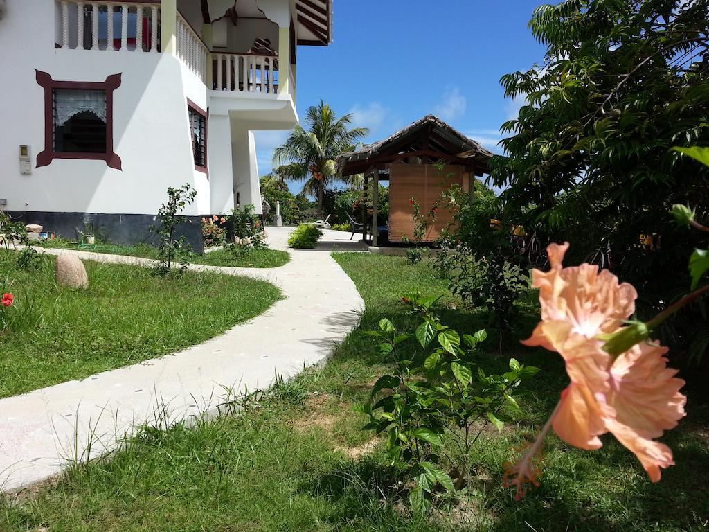 Zanboza Guesthouse La Digue Exterior foto