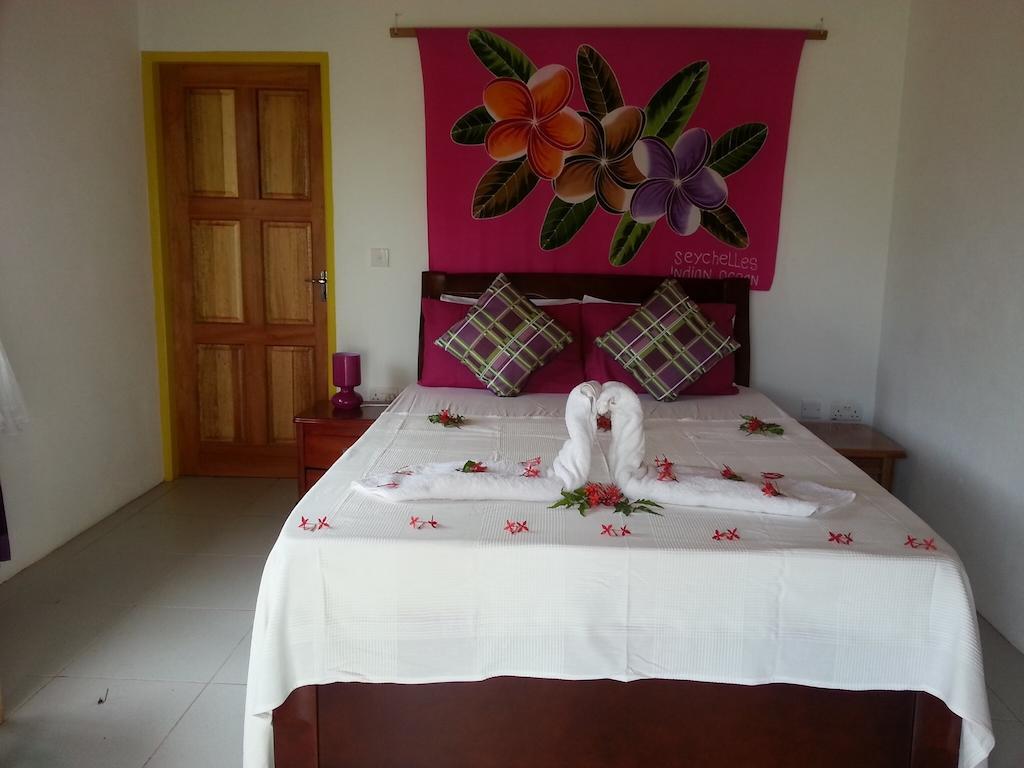 Zanboza Guesthouse La Digue Habitación foto